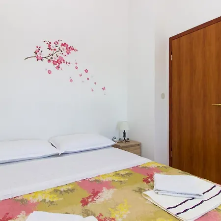 Apartment House Periska - 2 *